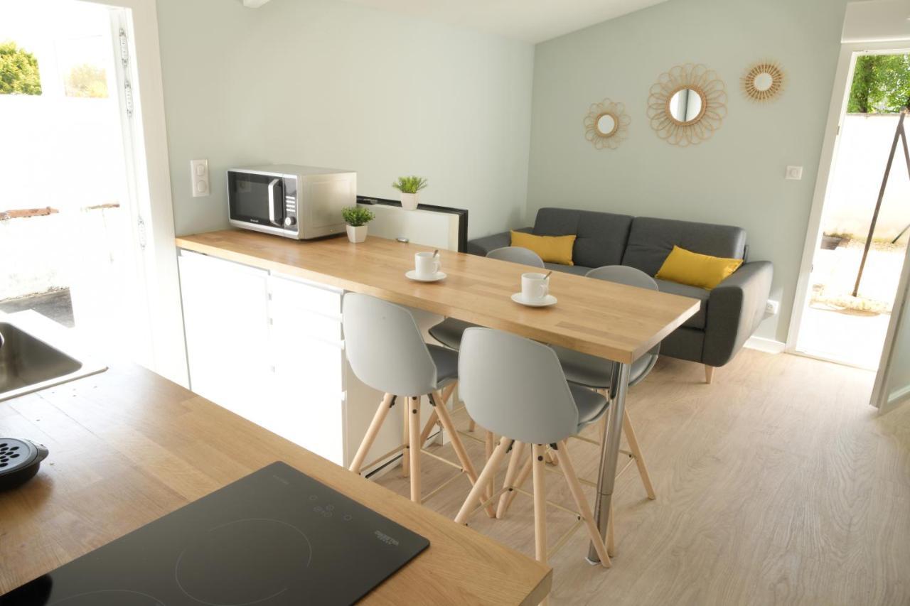 T2 - 28M2 Avec Cour Et Stationnement, Wifi Et Linge Fournis Apartment Angouleme Exterior photo
